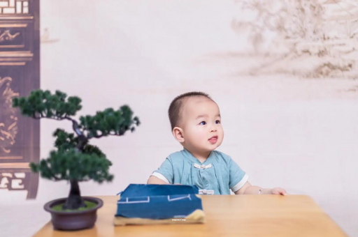 汉中宝宝喊肚子疼怎么回事